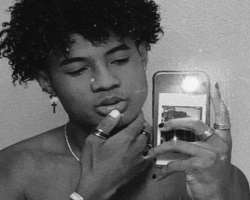 Simmons has to pierce in both of his ears and also loves to wear jewelry like chains, rings, and bracelets.